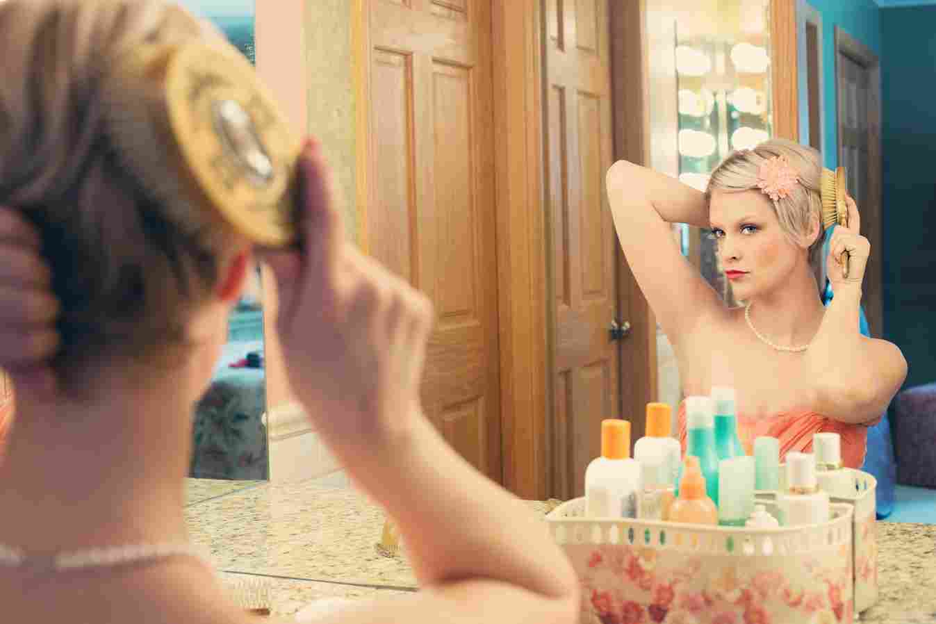 I will create high-fashion, theatrical, or editorial makeup looks in Milan